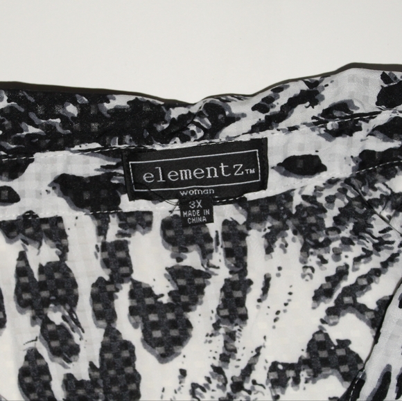 Animal print button up tank - Picture 4 of 5